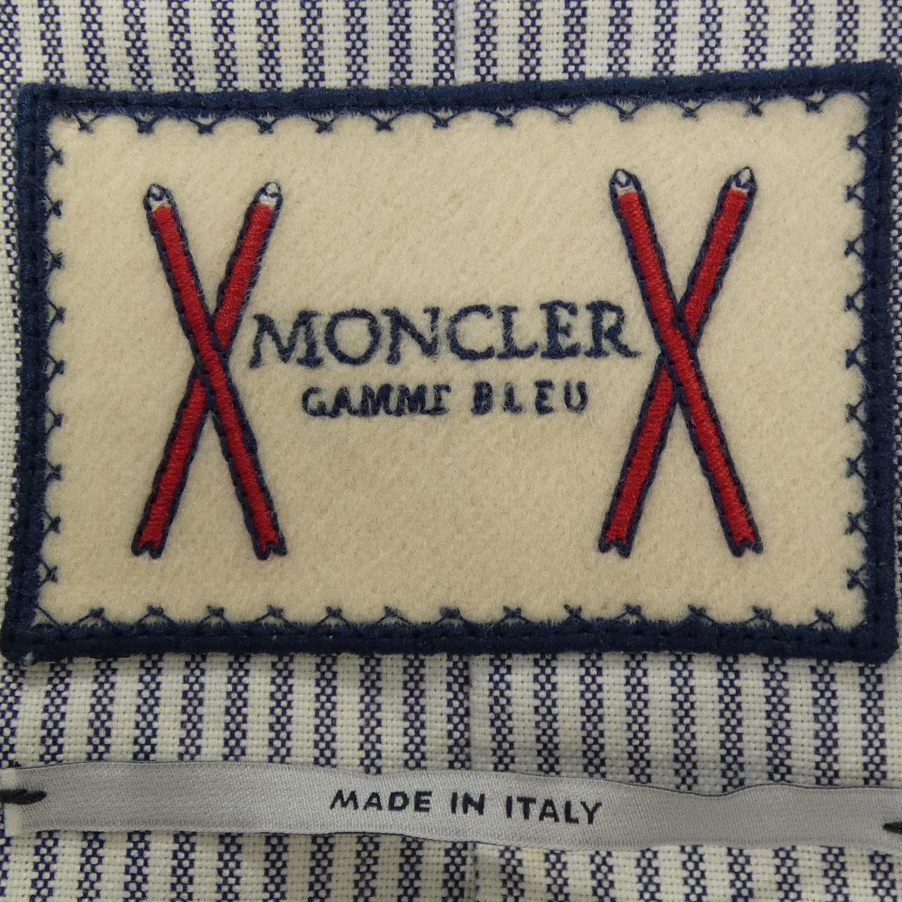 モンクレールガムブルー MONCLER GAMMEBLEU 223913131200 ダウンコート