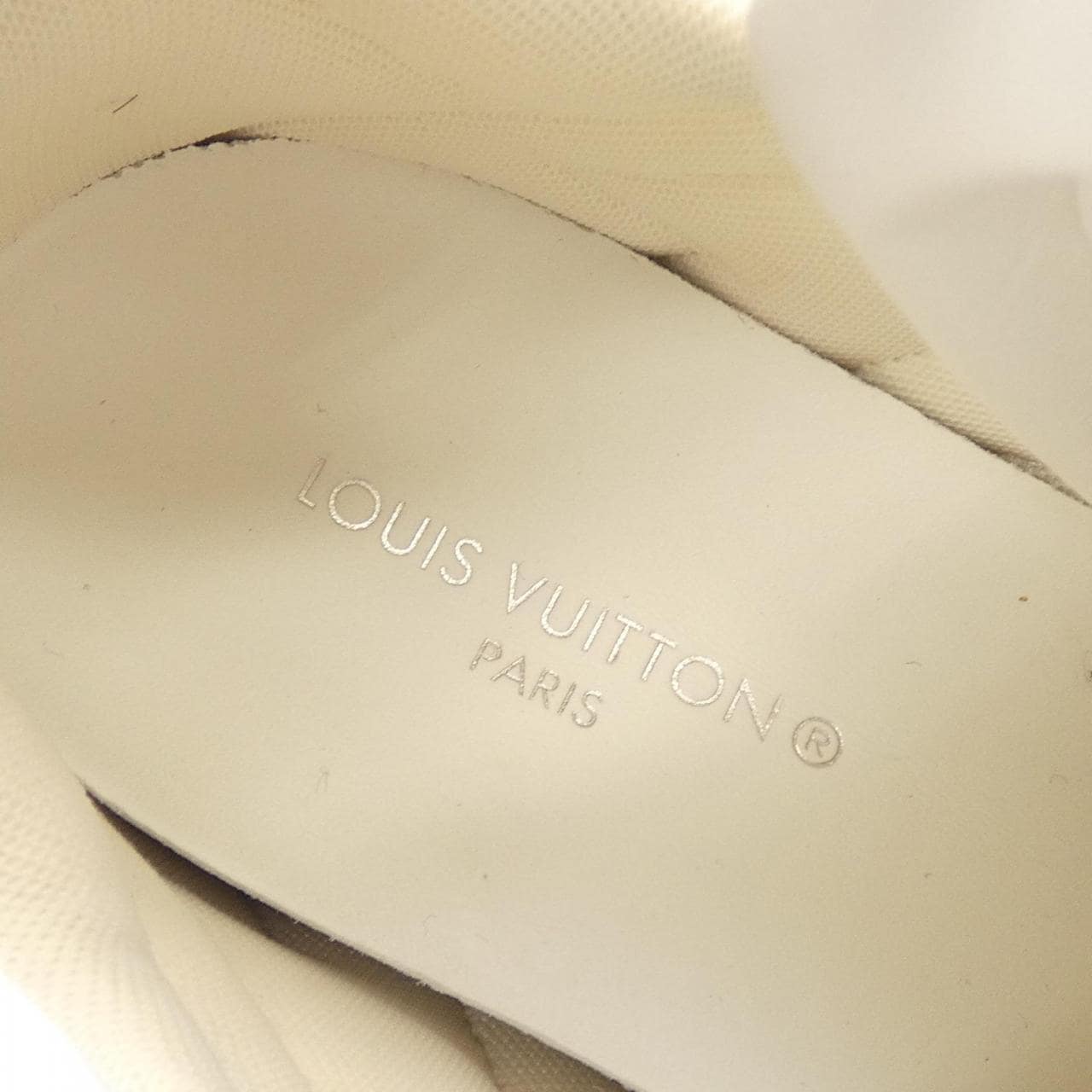 ルイヴィトン LOUIS VUITTON モノグラム ベルベット アークライトライン スニーカー