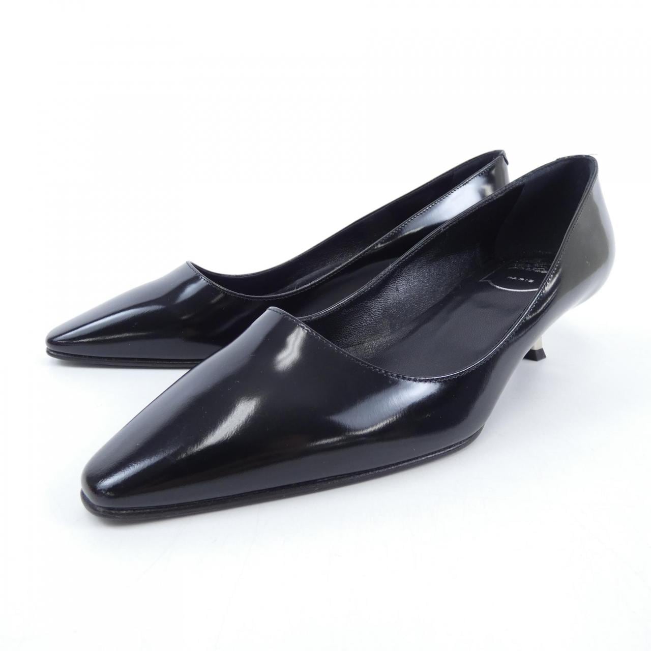 ロジェヴィヴィエ ROGER VIVIER パンプス