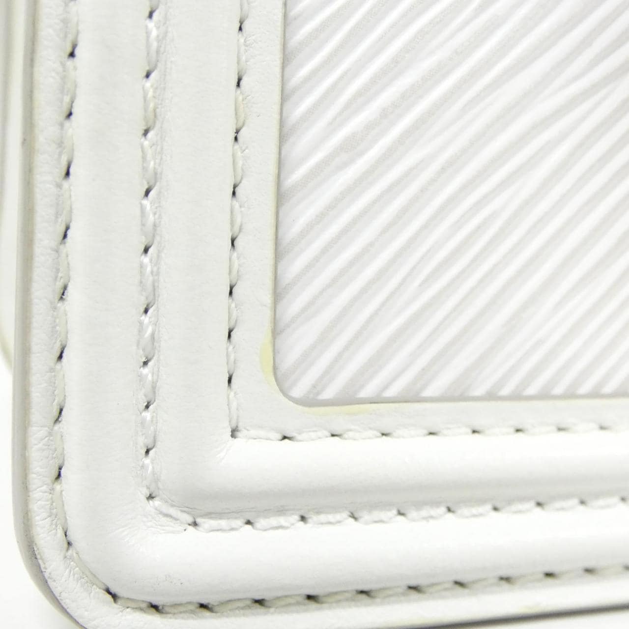 ルイヴィトン エピ ドーフィーヌ MINI M55963 ショルダーバッグ