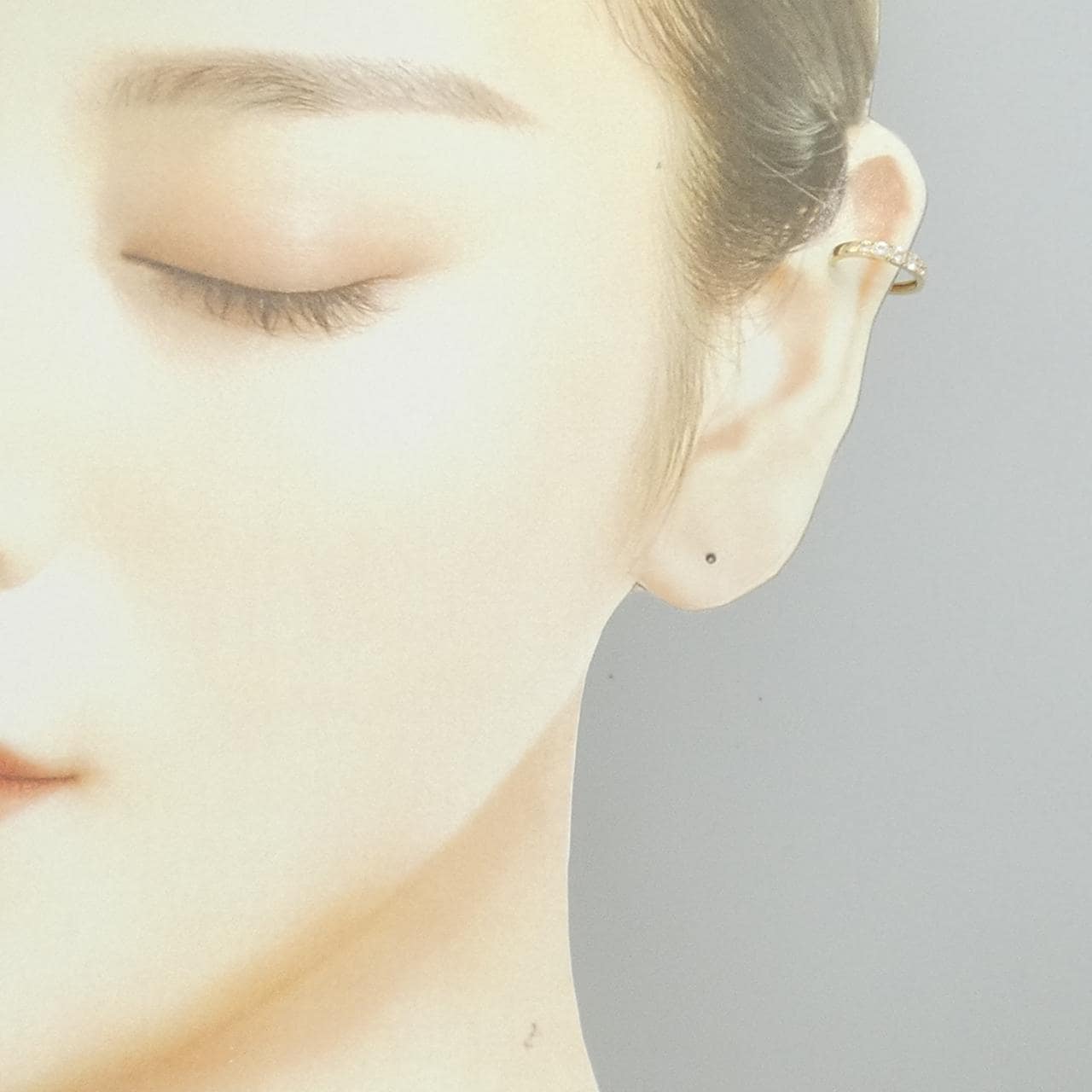 K10YG ホワイトトパーズ イヤーカフ 片耳