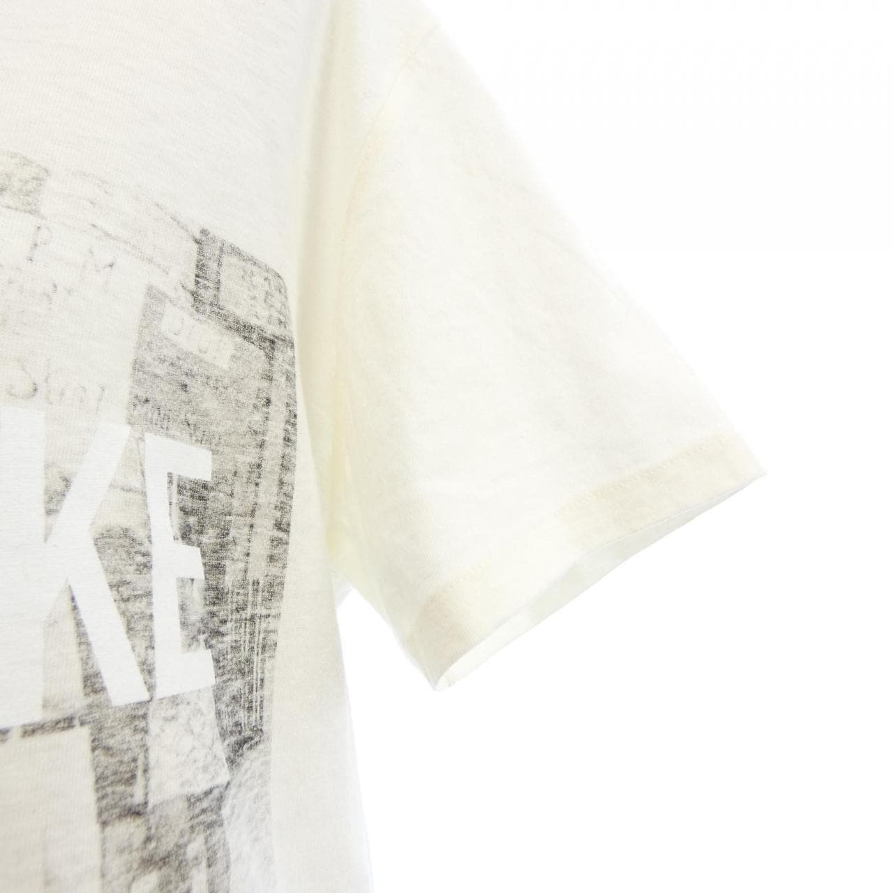 クリスチャンディオール CHRISTIAN DIOR YOUTHQUAKE 853T03TY428 Tシャツ
