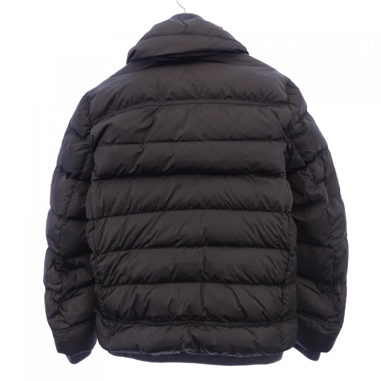 モンクレール MONCLER ダウンジャケット