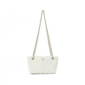 シャネル タイムレスクラシック ライン AP4423 チェーンクラッチ