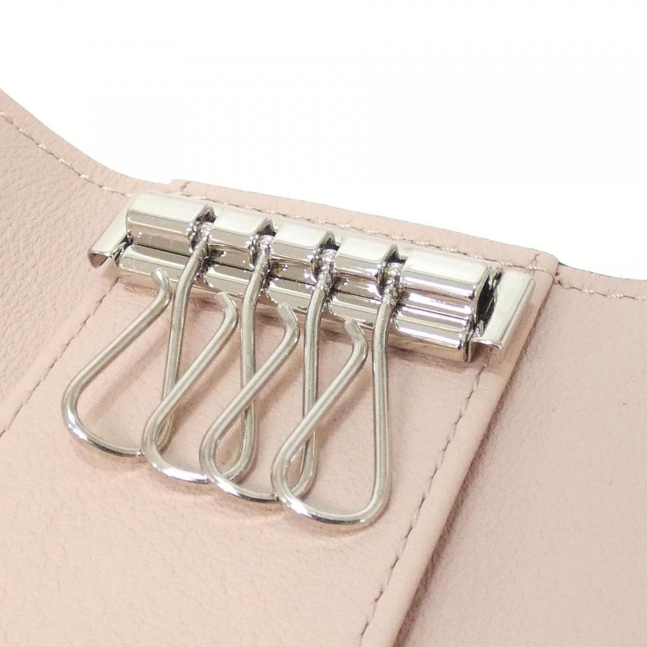 ルイヴィトン マヒナ ミュルティクレ M64056 キーケース