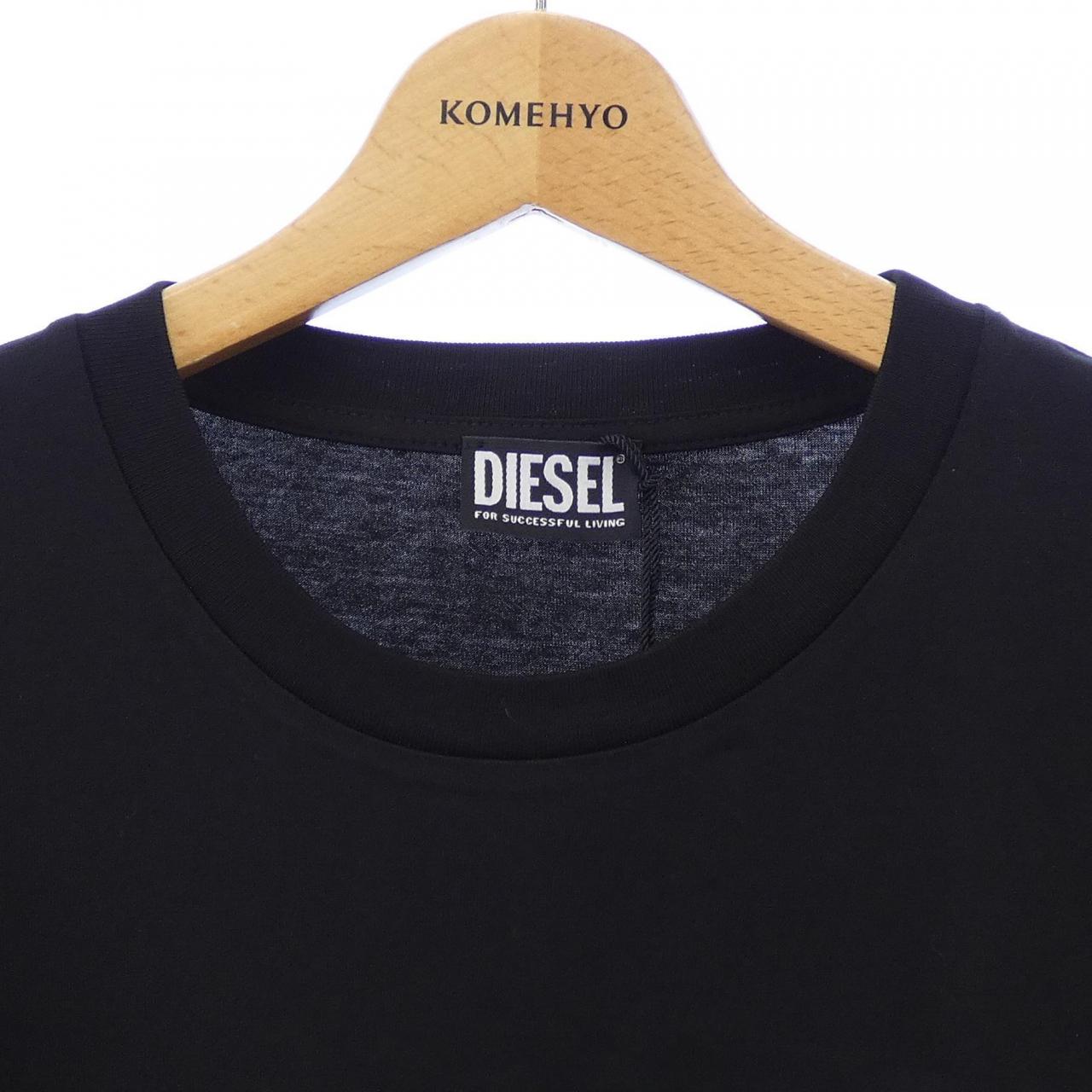 ディーゼル DIESEL A16861 RPAT1 900 Tシャツ