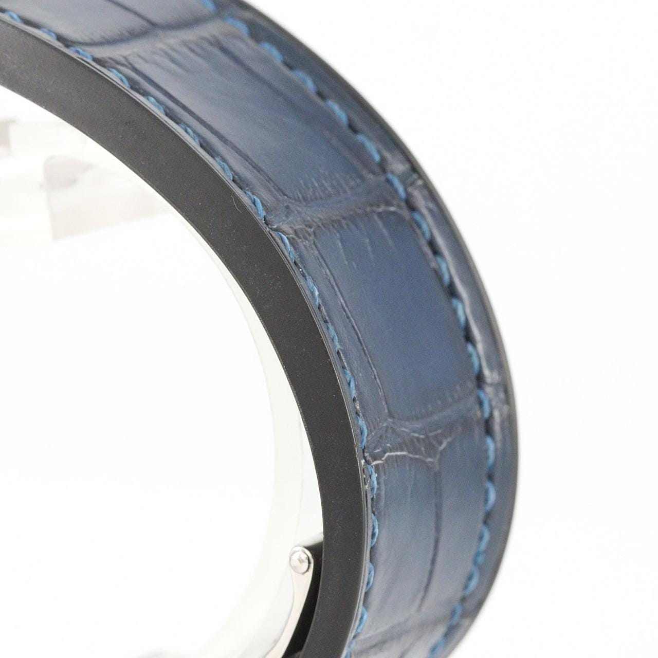 【ノーメンテナンス特価】ウブロ クラシックフュージョンチタニウムホワイトシャイニーブルー 542.NX.2210.LR.JPN17 TI 自動巻