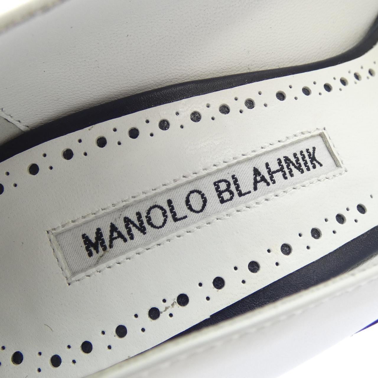 マノロブラニク MANOLO BLAHNIK パンプス