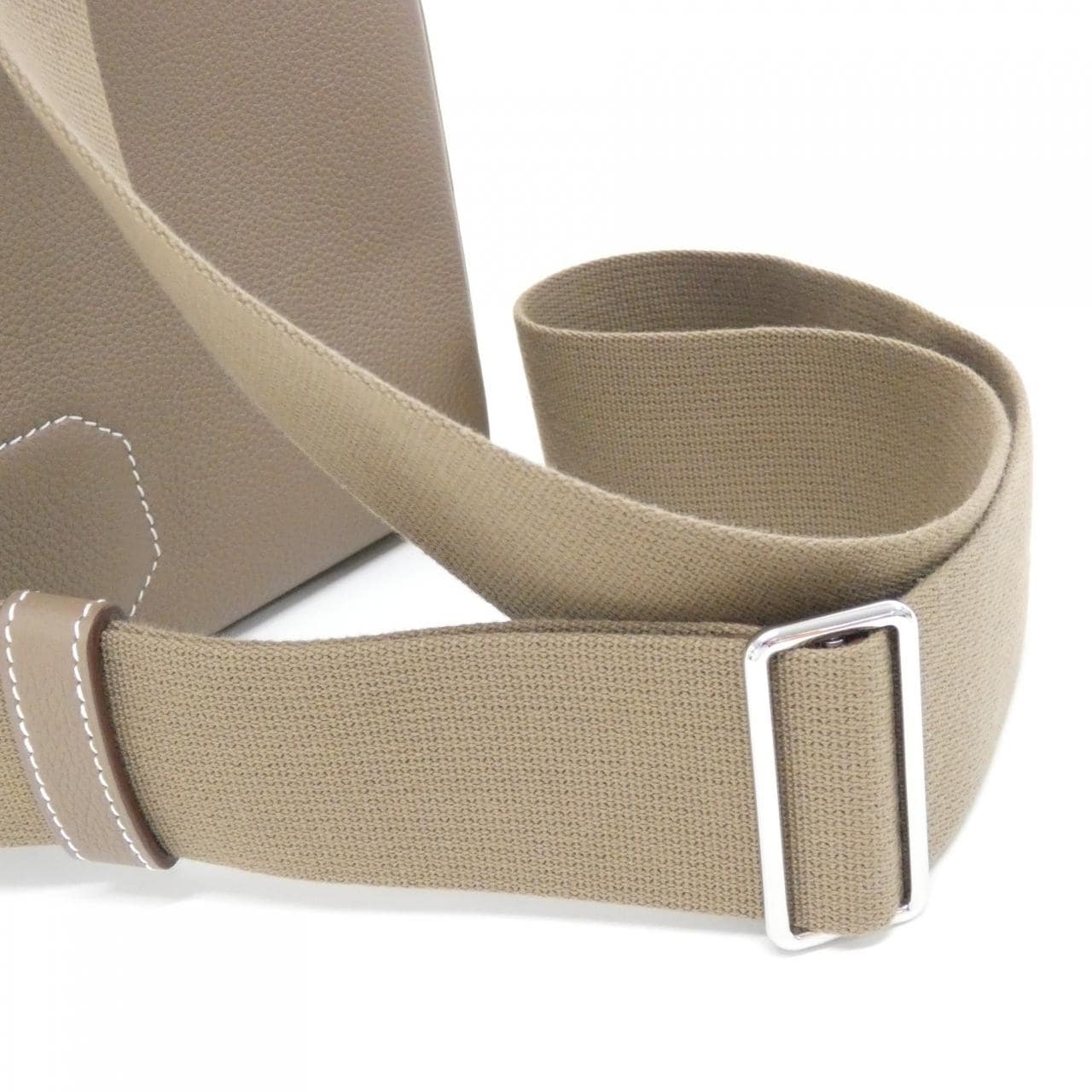 【未使用品】エルメス アッカド PM 083589CK ショルダーバッグ