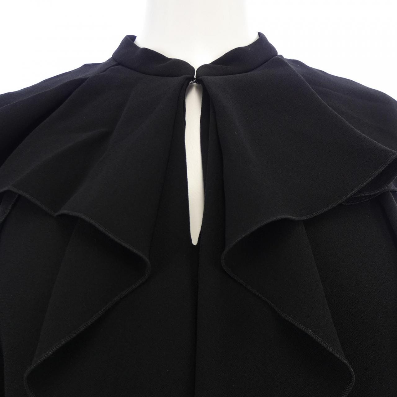 ルルウィルビー LOULOU WILLOUGHBY トップス