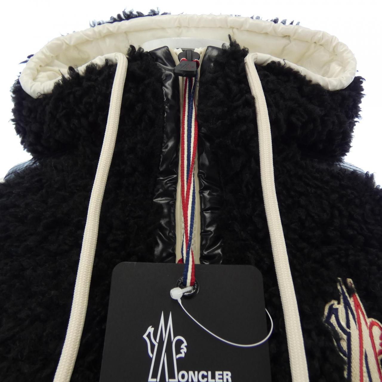 モンクレールグルノーブル MONCLER GRENOBLE 20988G00014 ダウンベスト