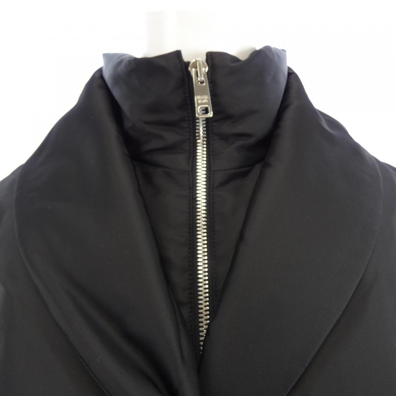 プラダ PRADA 290910 ダウンコート