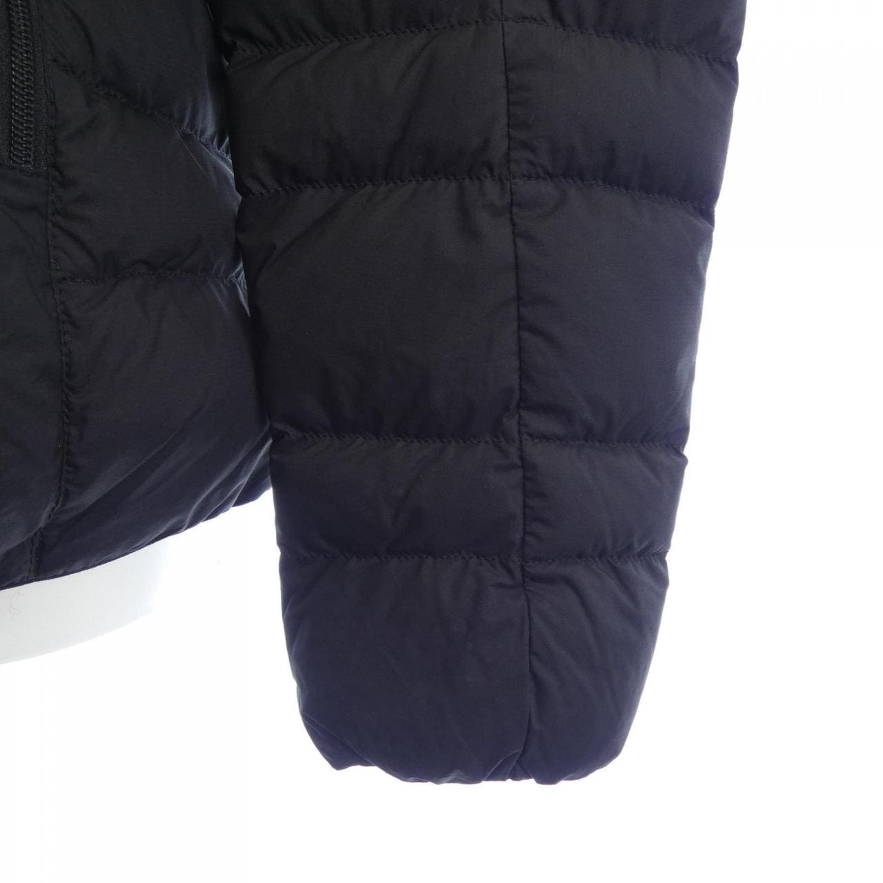 ザノースフェイス THE NORTH FACE NYW82011 ダウンジャケット