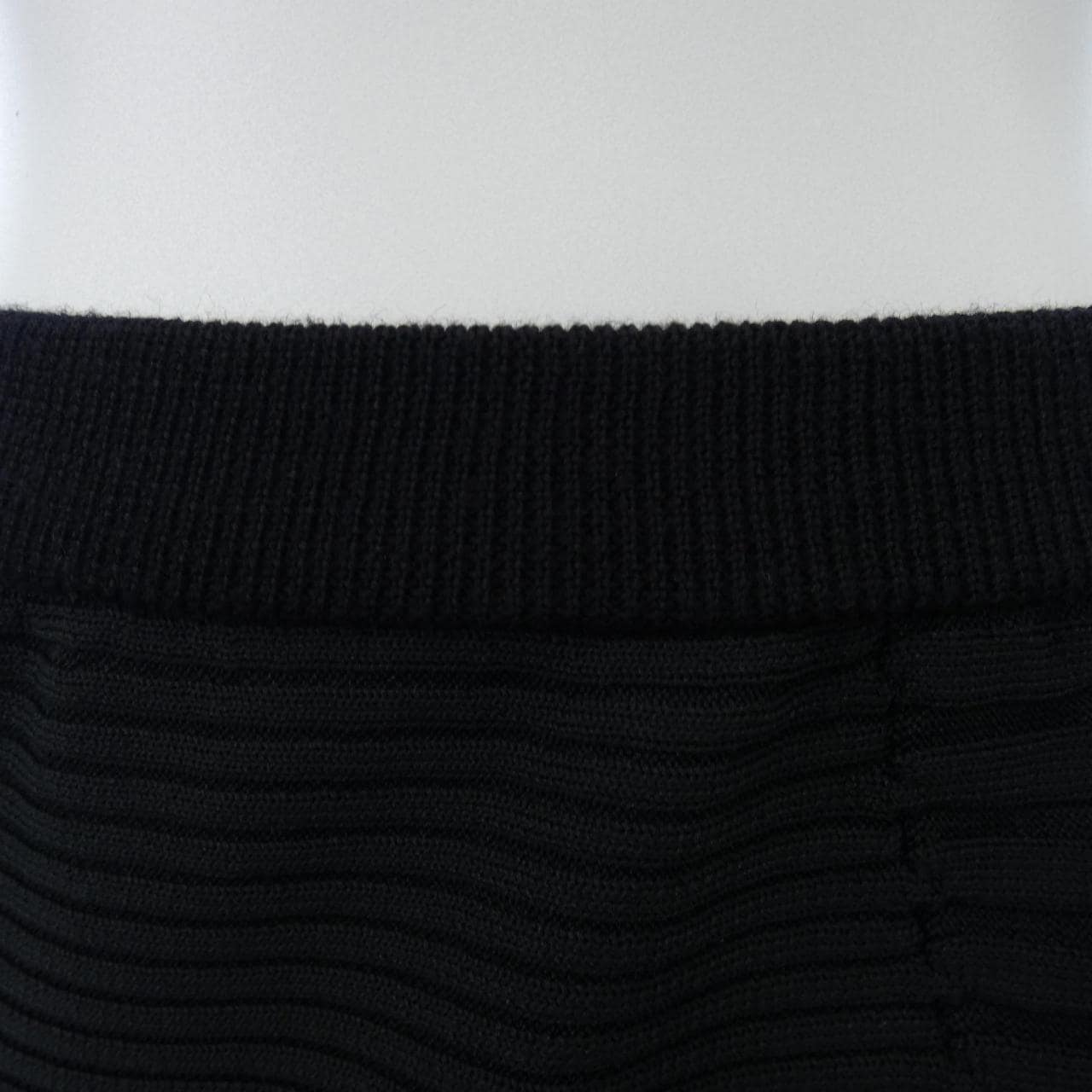 イッセイミヤケ ISSEY MIYAKE スカート