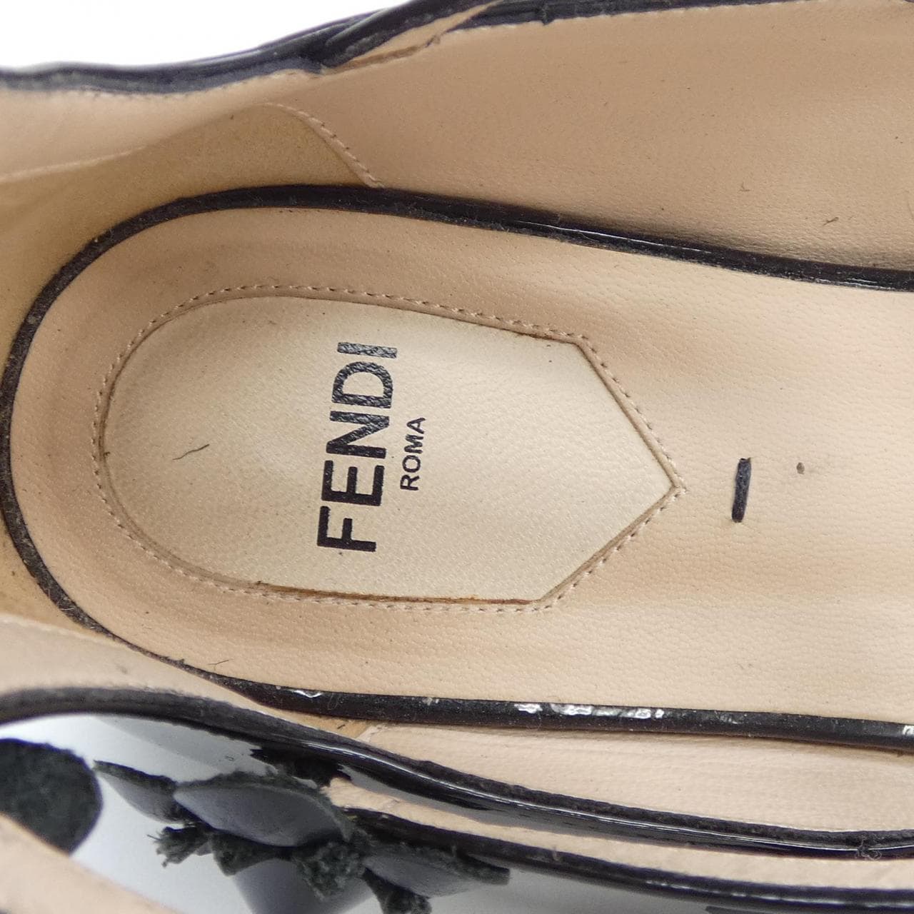 フェンディ FENDI パンプス