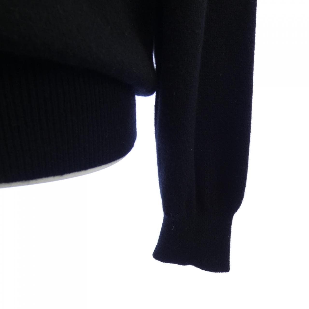 サルヴァトーレフェラガモ SALVATORE FERRAGAMO ニット