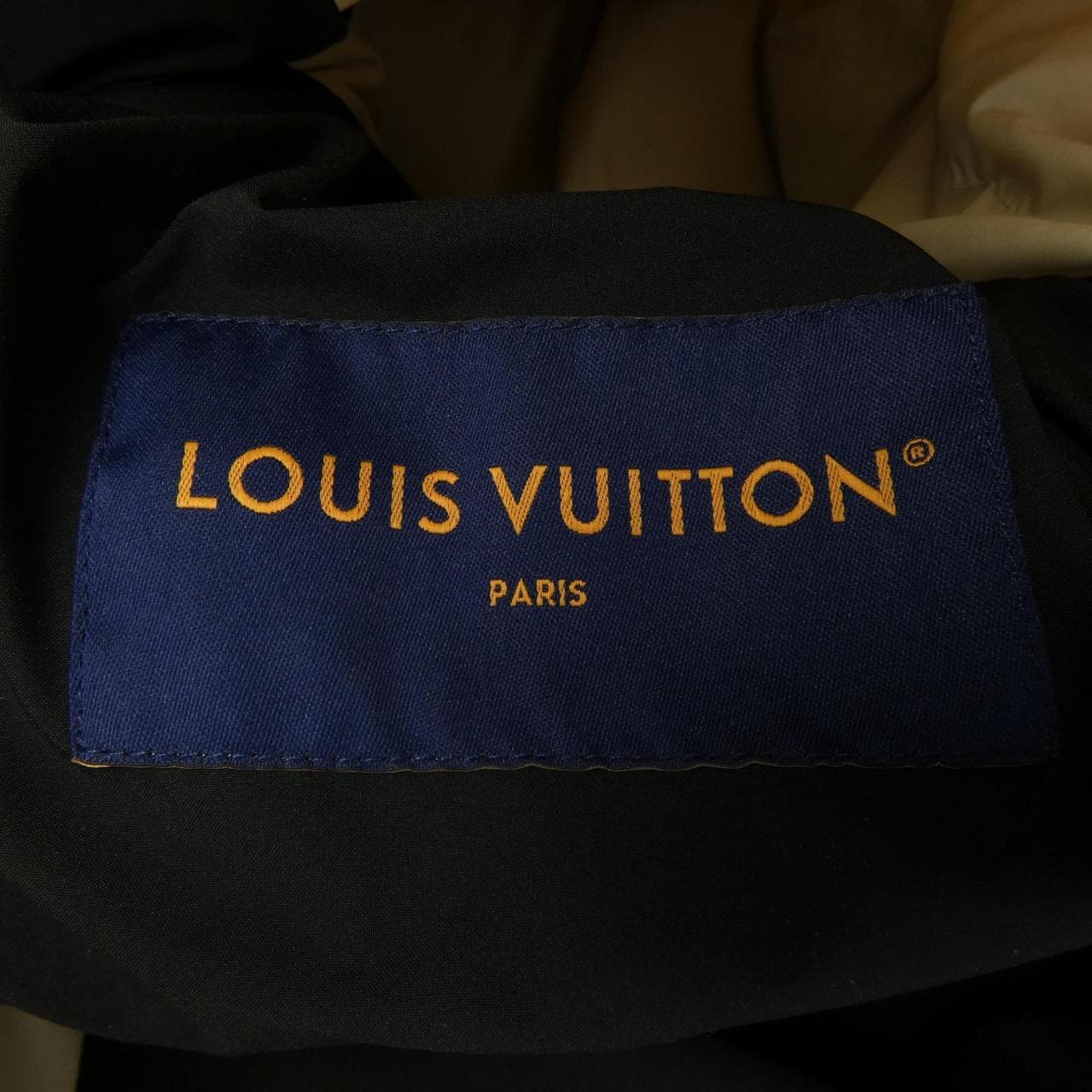 ルイヴィトン LOUIS VUITTON プレースド モノグラム エコダウンブルゾン HSB45ECVO ジャケット