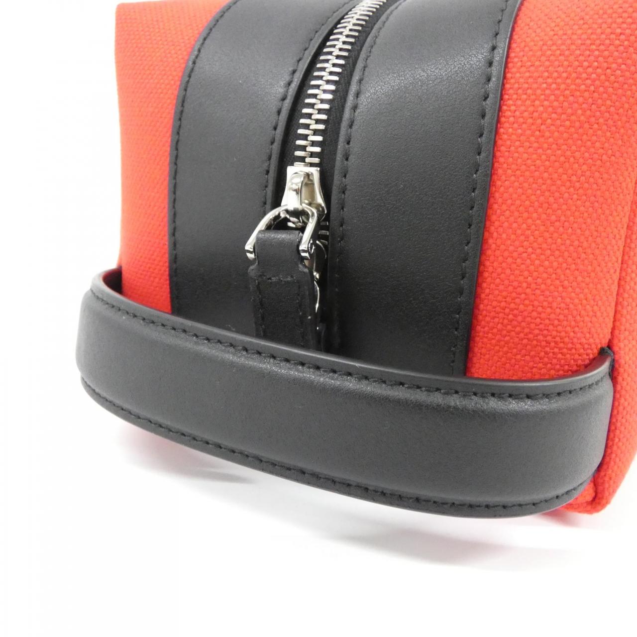 サルヴァトーレフェラガモ 24 1938 ポーチ