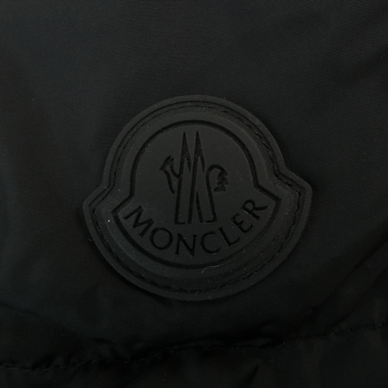 MONCLER蒙克勒羽绒服