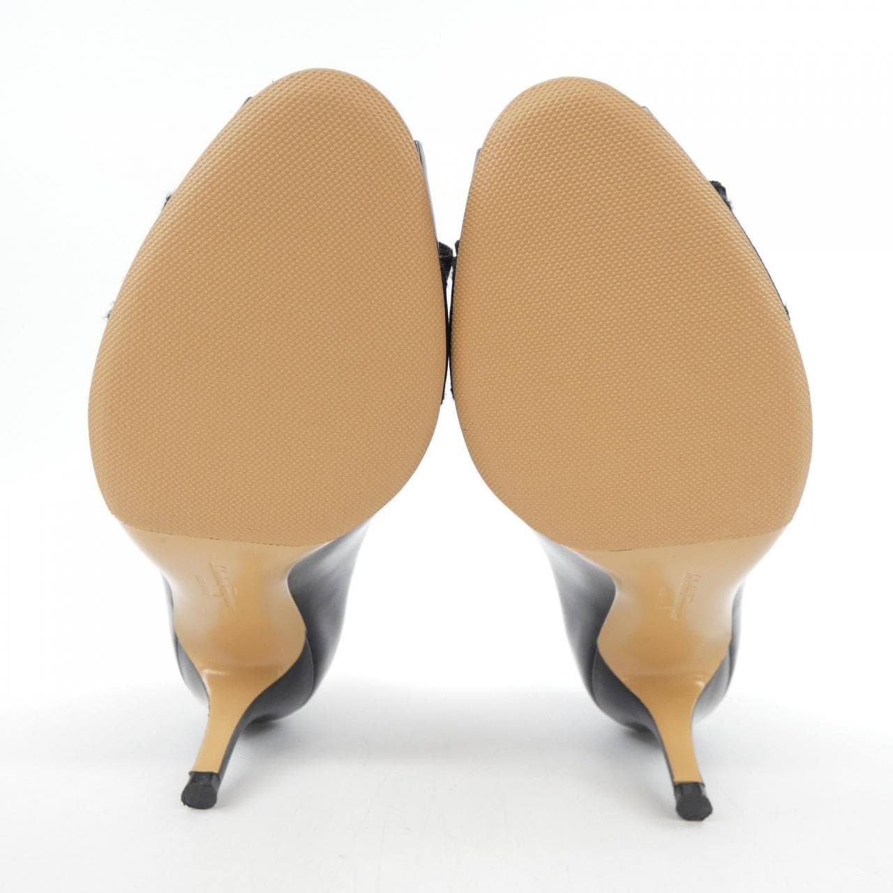 サルヴァトーレフェラガモ SALVATORE FERRAGAMO パンプス