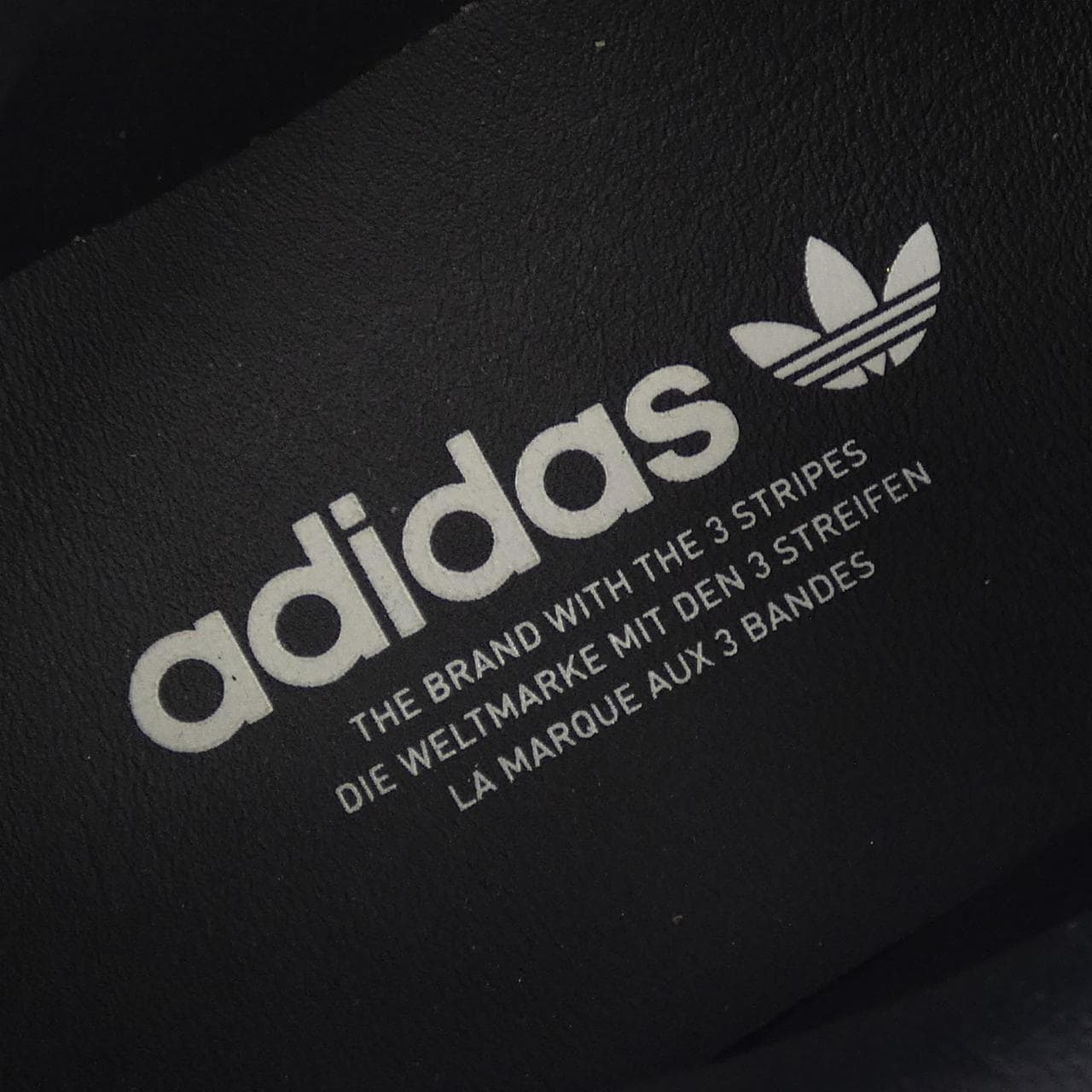 アディダス ADIDAS JI2707 スニーカー