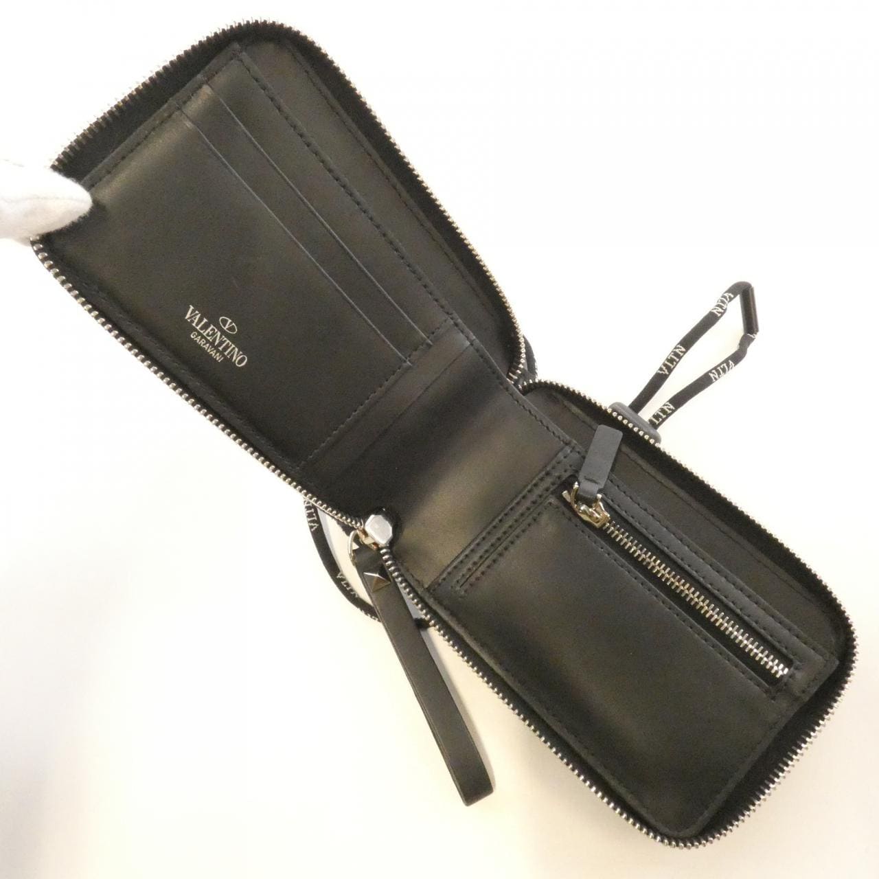 ヴァレンティノガラヴァーニ TY2POP90LVN 財布