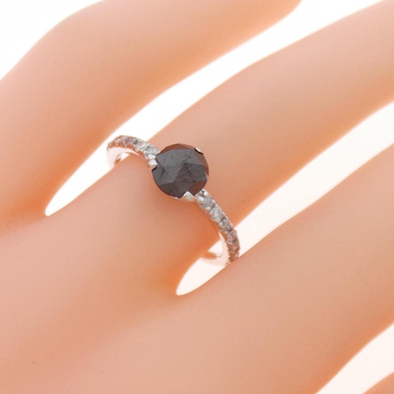 K18WG ダイヤモンド リング 0.90CT