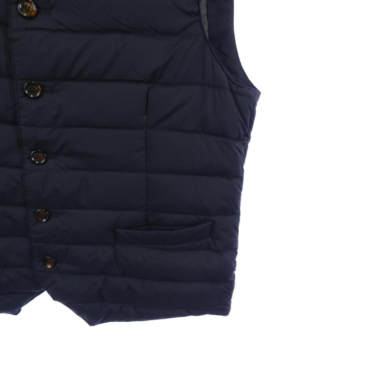 MOORER down vest