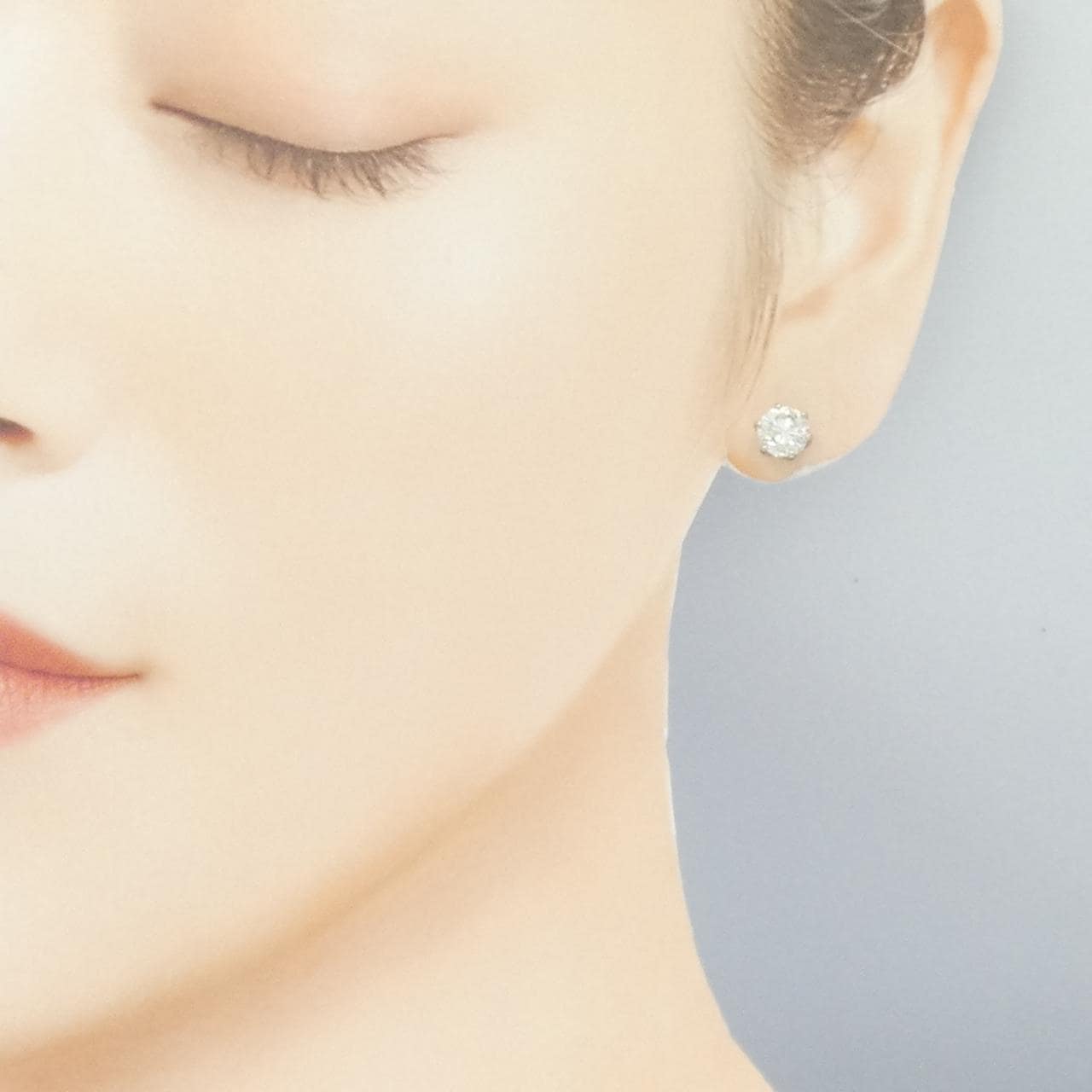 PT900 ソリティア ダイヤモンド ピアス 1.037CT 片耳