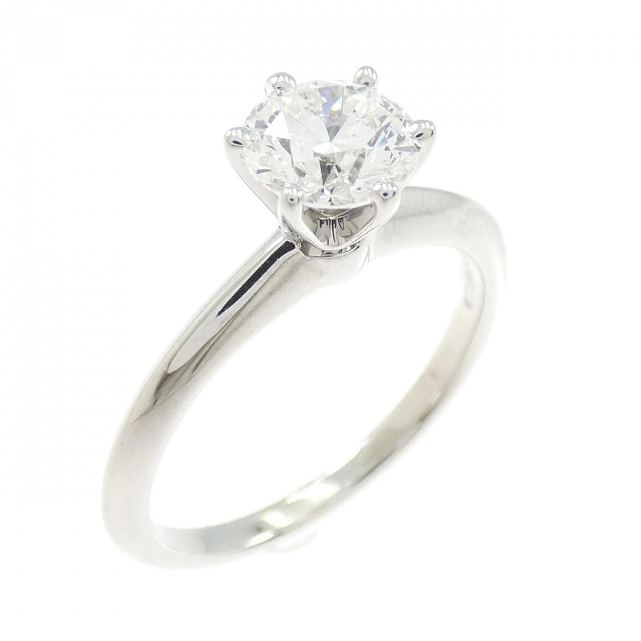 ティファニー クラシックソリティア リング 0.81CT