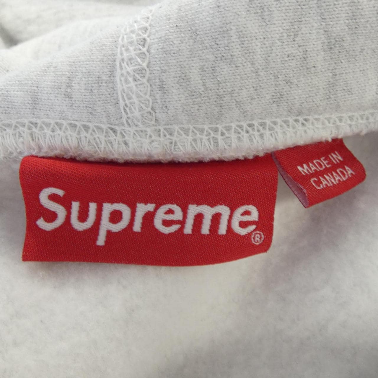 シュプリーム SUPREME パーカー