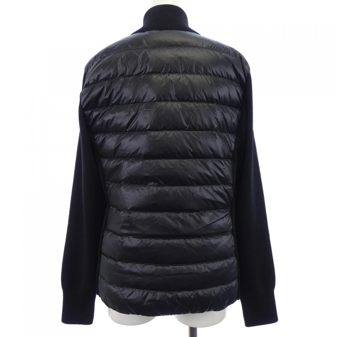 【新品】モンクレール MONCLER 20939B00023 ダウンジャケット