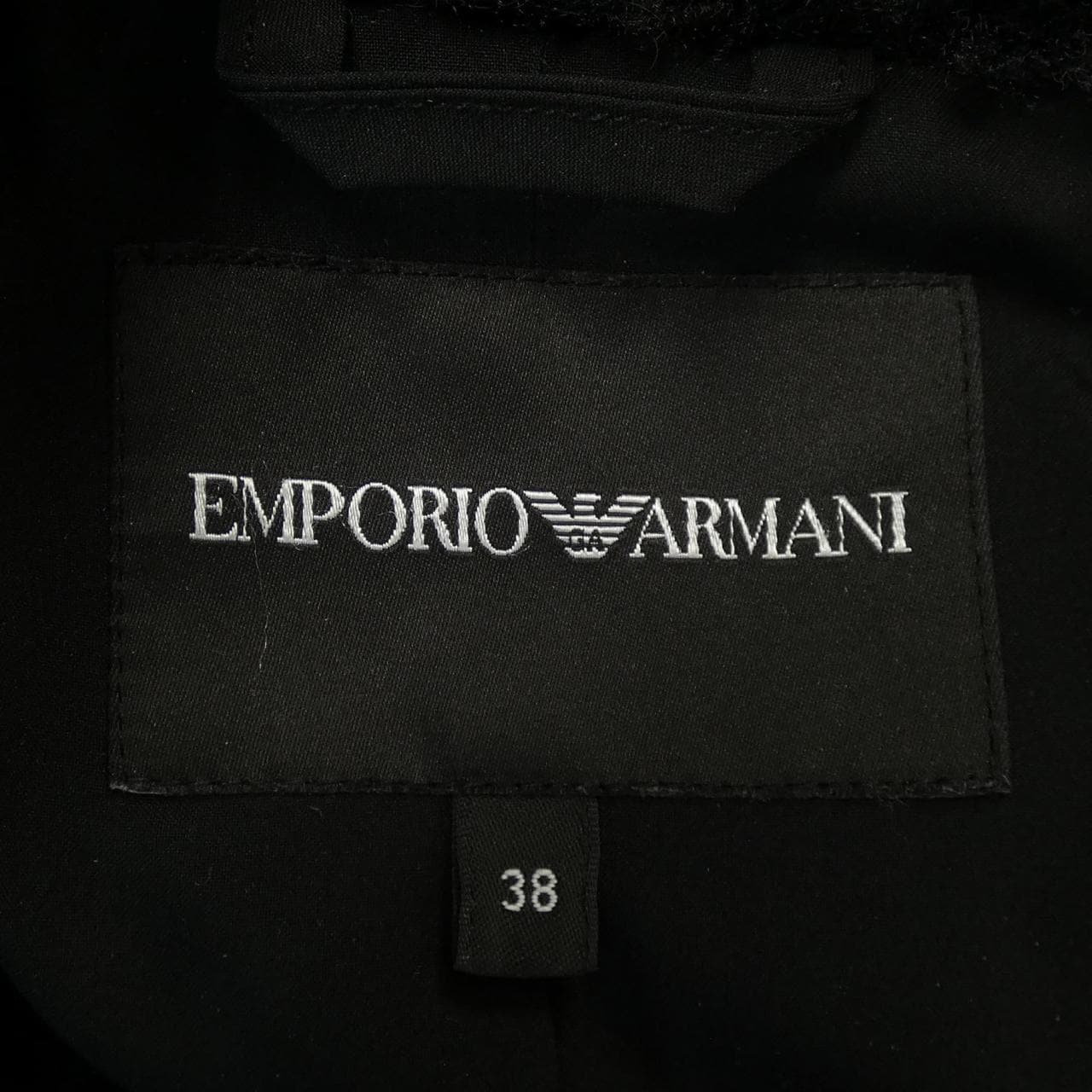 EMPORIO ARMANI安普里奥·阿玛尼法院