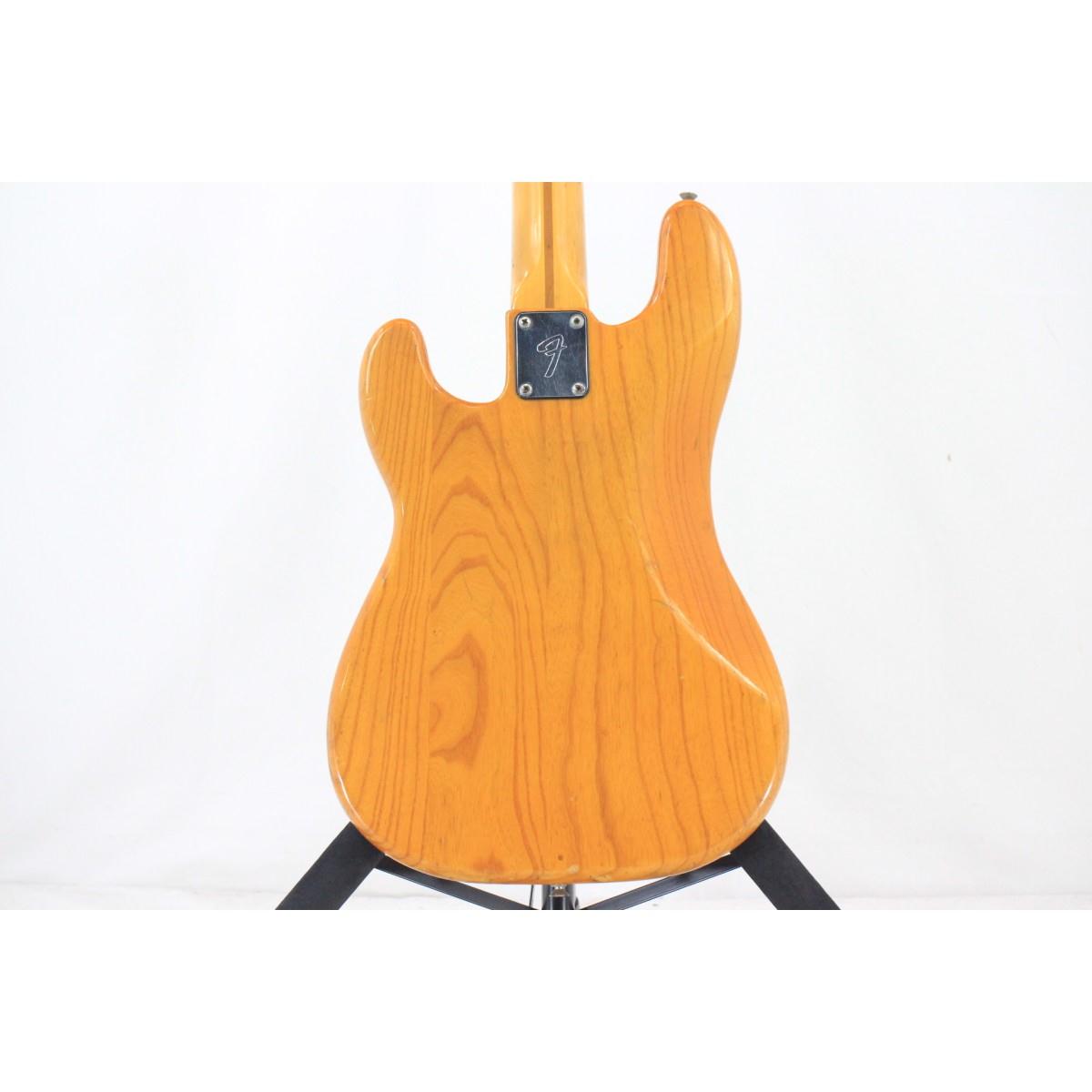 FENDER  PRECISION BASS
