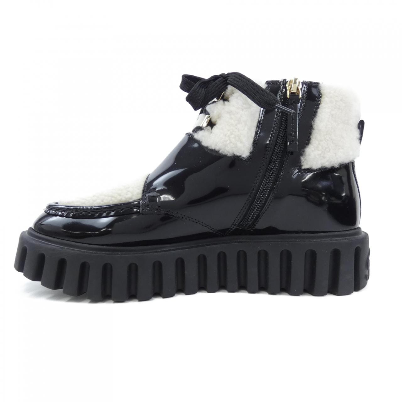 ロジェヴィヴィエ ROGER VIVIER ブーツ