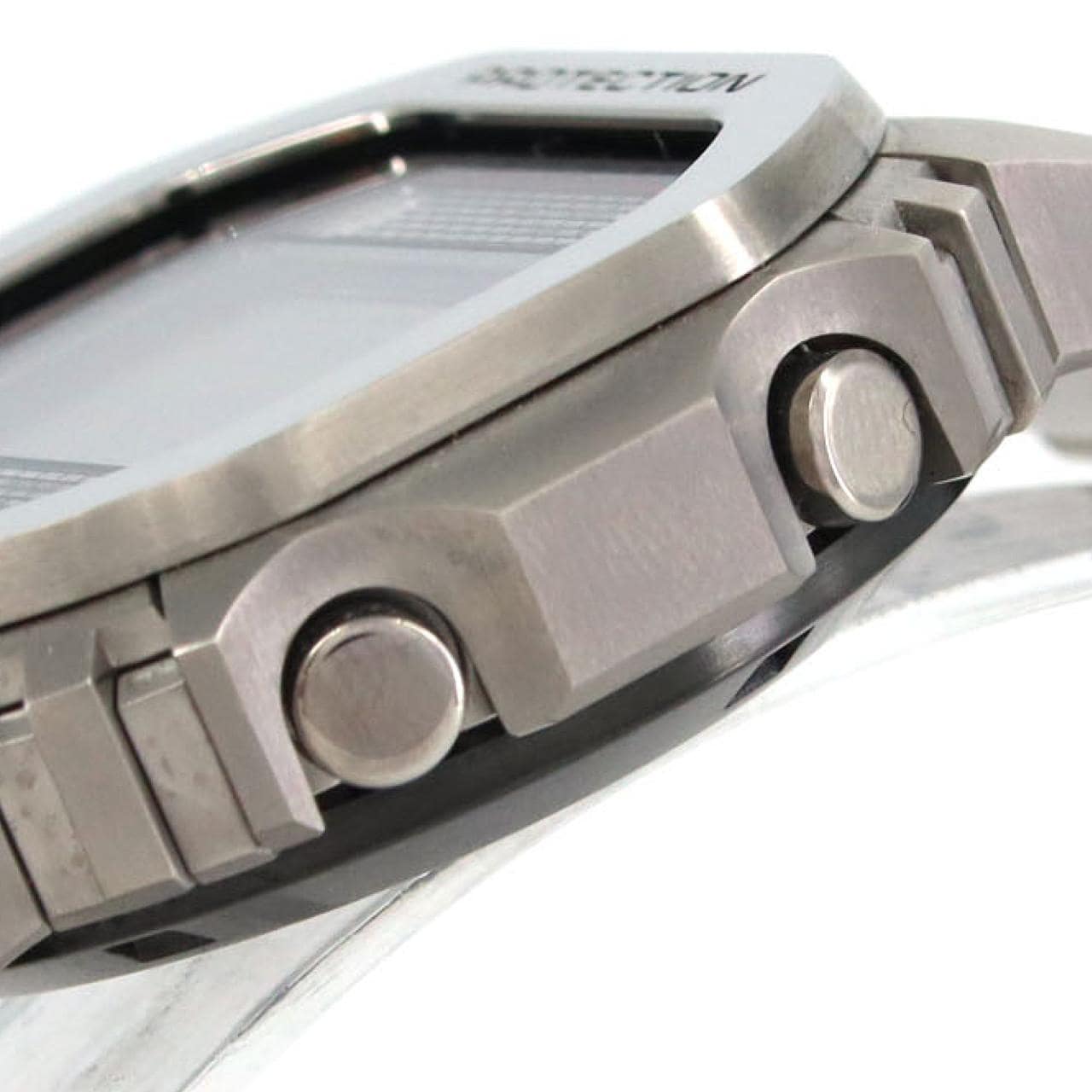 カシオ G-SHOCK･MR-G 電波時計 MRG-B5000D-1JR TI ソーラークォーツ