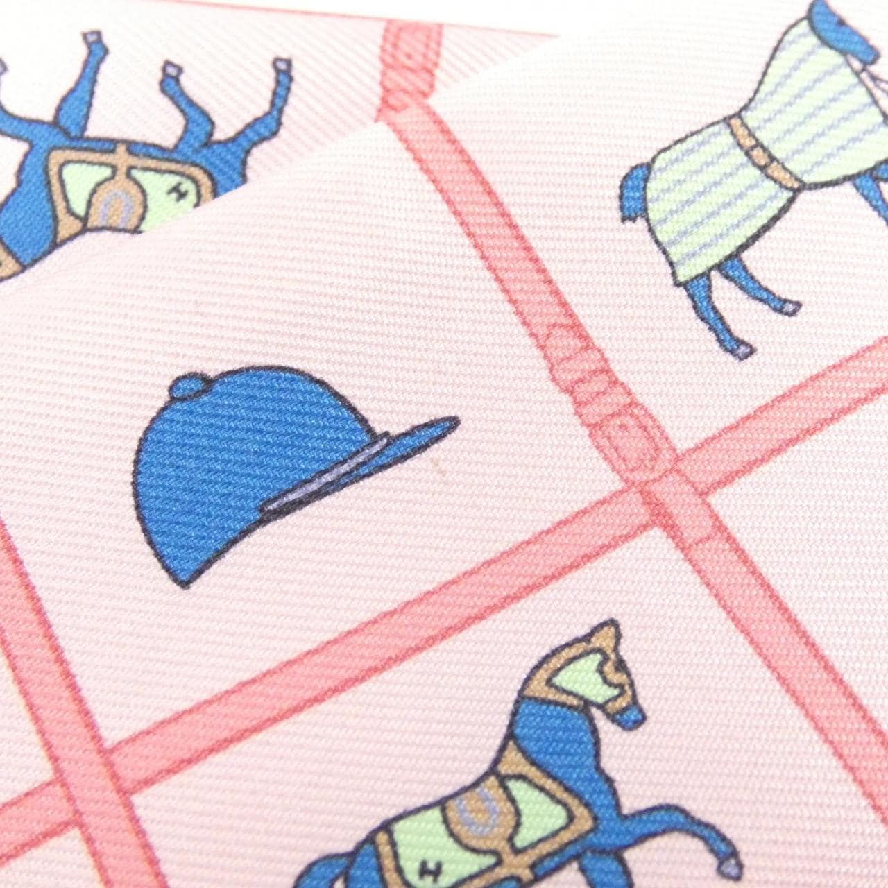 エルメス COUVERTURES ET TENUES ツイリー 061356S スカーフ