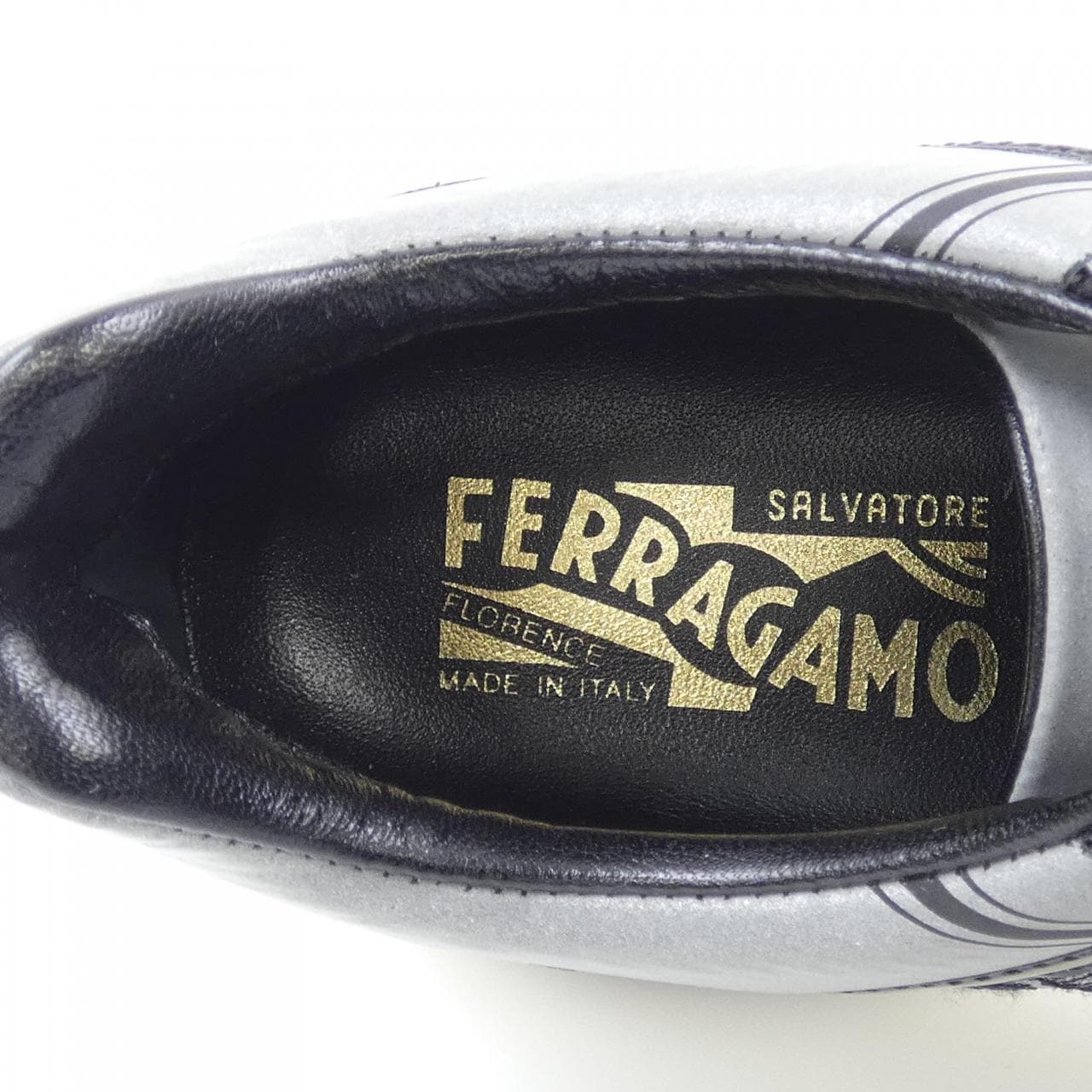 サルヴァトーレフェラガモ SALVATORE FERRAGAMO スニーカー