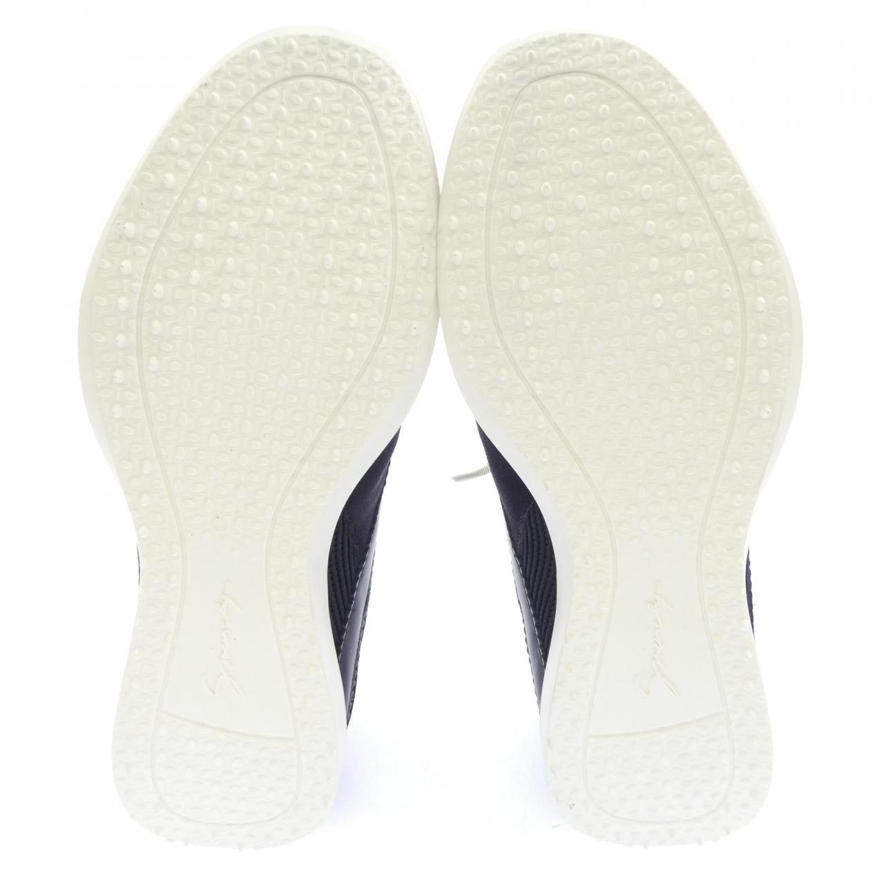 ジバンシー GIVENCHY スニーカー