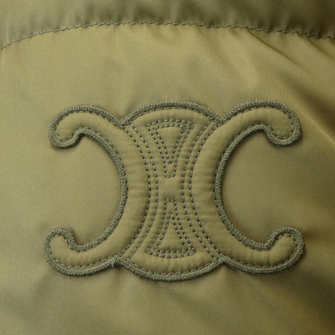 セリーヌ CELINE トリオンフ TORIOMPHE 2W660708N ダウンコート