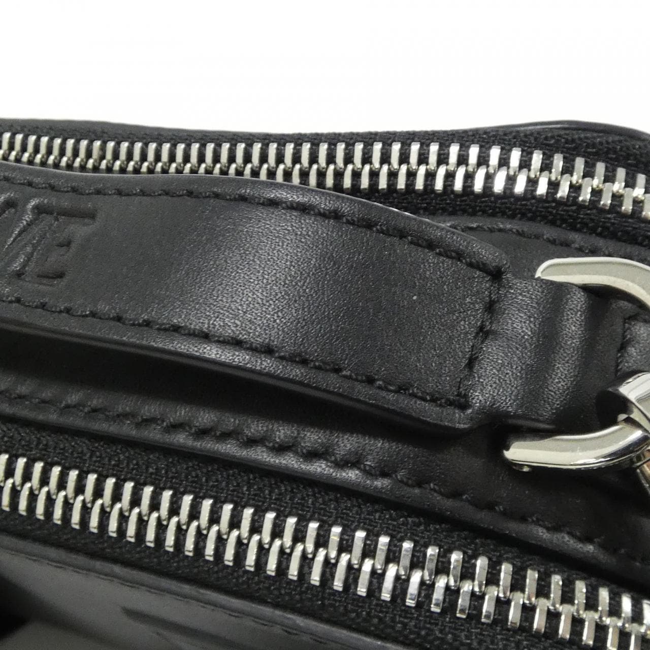 ロエベ クロスボディ カメラ バッグ ミニ C565R41X04 バッグ
