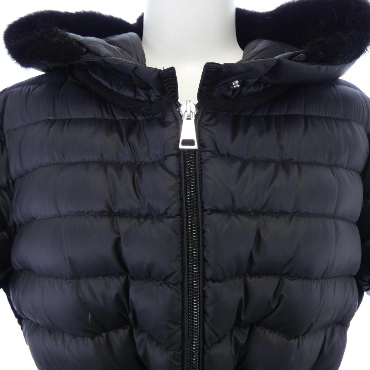 モンクレール MONCLER BARBELFUR ダウンコート