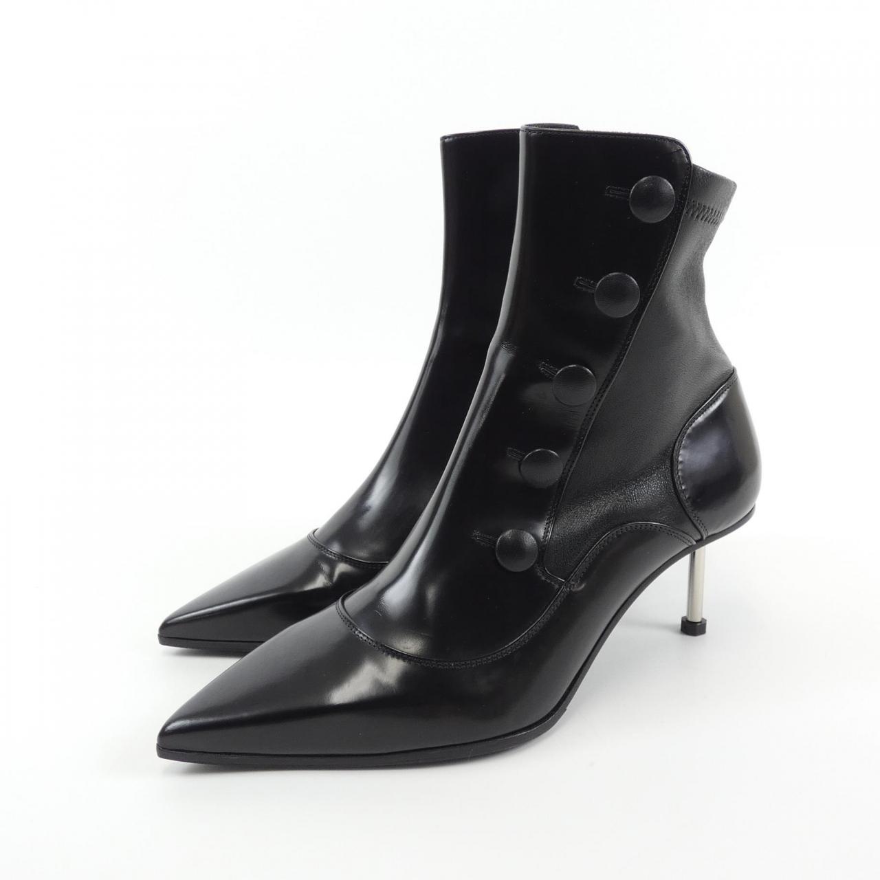 ALEXANDER McQUEEN ALEXANDER McQUEEN Boots