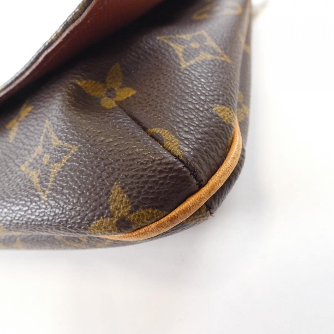 LOUIS VUITTON Monogram Musette Tango M51257 Shoulder Bag