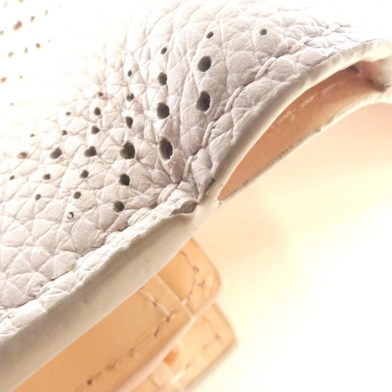 ルイヴィトン マヒナ(フローラル) ポルトフォイユ イリス コンパクト M14172 財布