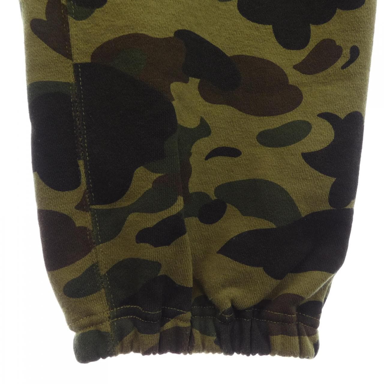 アベイシングエイプ A BATHING APE パンツ