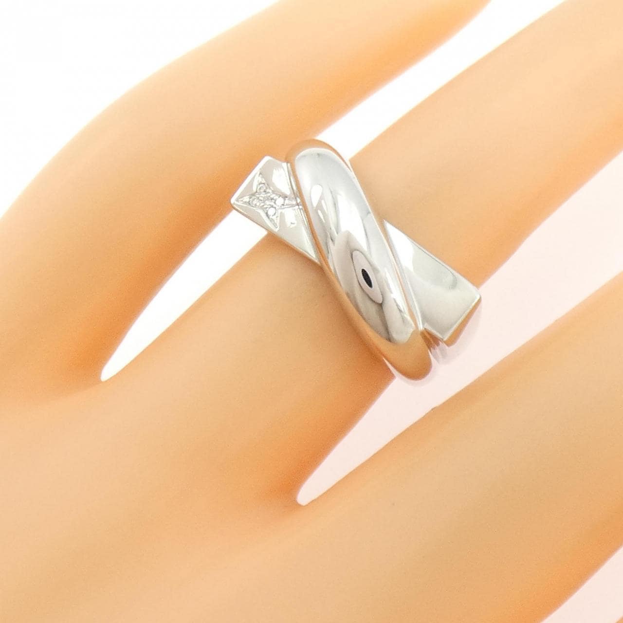 モーブッサン ダイヤモンド リング