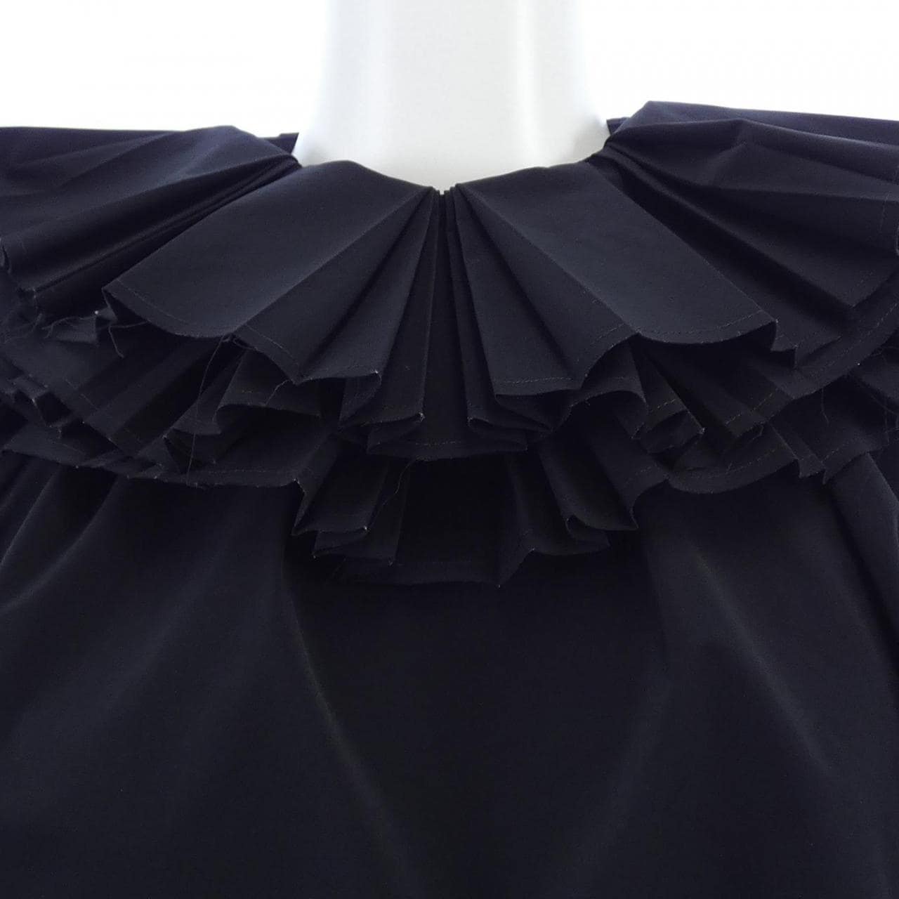 シーニュ Cygne トップス