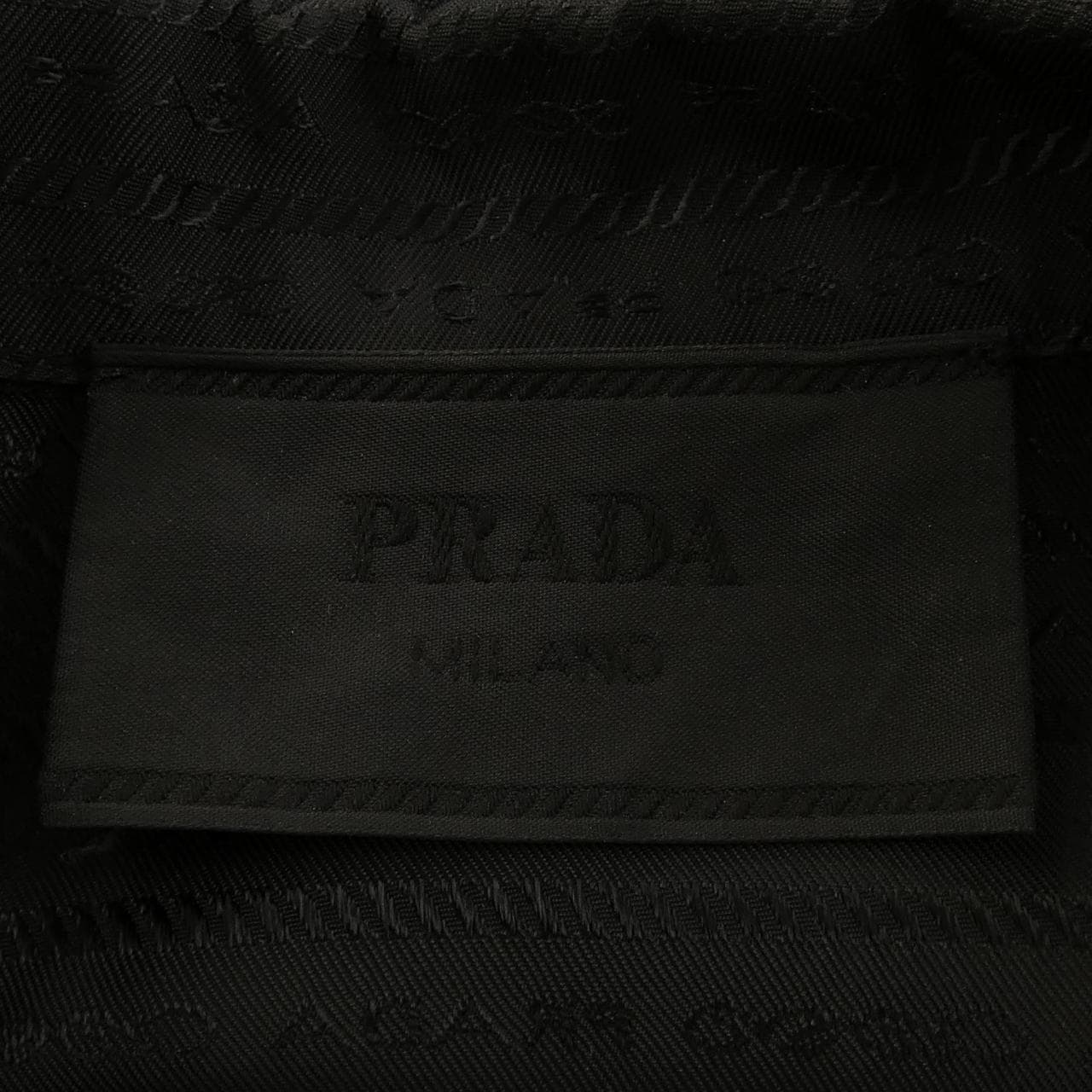 プラダ PRADA トライアングルロゴ SC620 S222 11FC S／Sシャツ