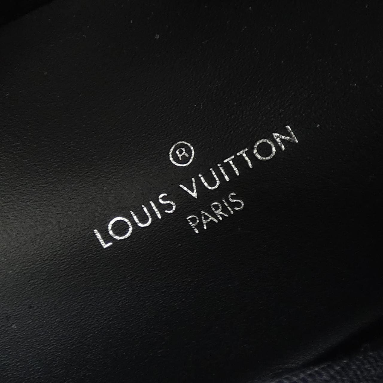 ルイヴィトン LOUIS VUITTON スニーカー